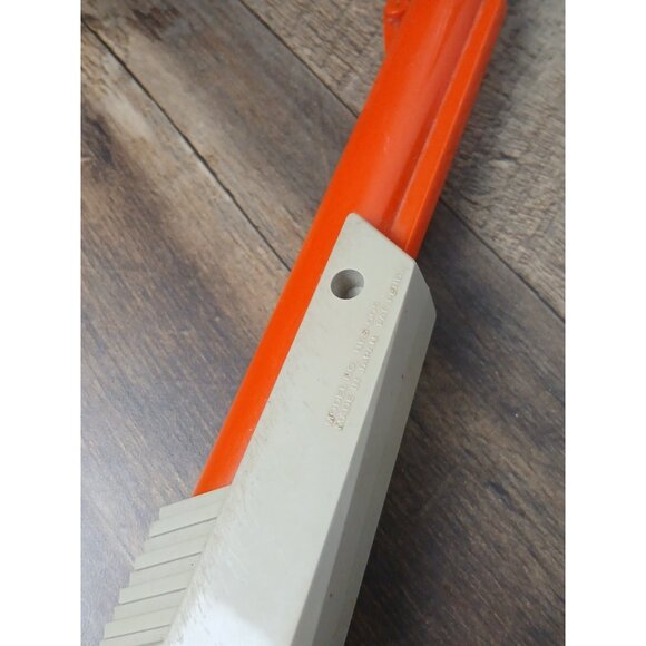 Nintendo NES Zapper Gun NES-005 Orange OEM - Tested & Working - Picture 5 of 7